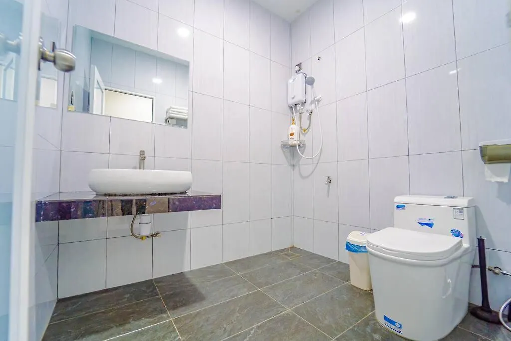 668Homestaytmn Sentosa大丰18Bed Near Mid Valley Johor Bahru Malaysia