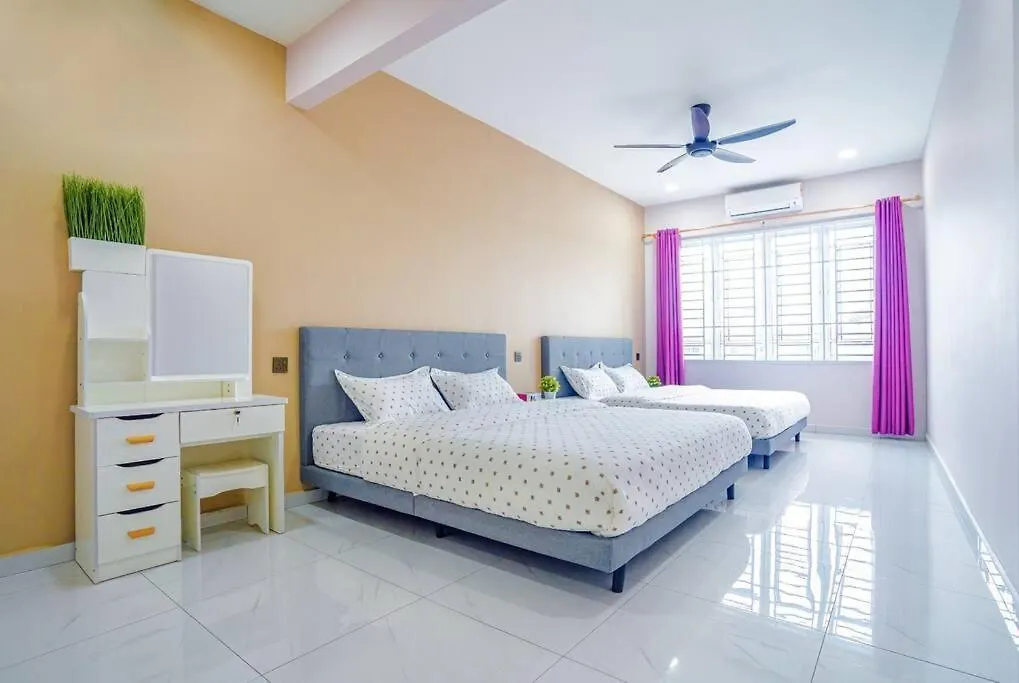 Holiday home 668Homestaytmn Sentosa大丰18Bed Near Mid Valley Johor Bahru