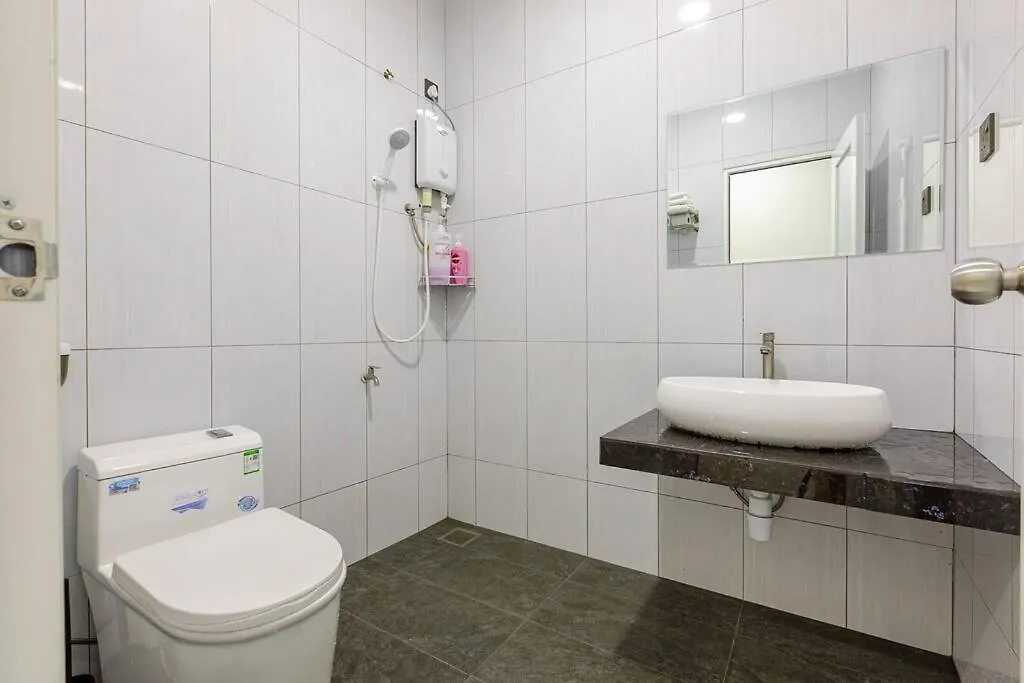 Holiday home 668Homestaytmn Sentosa大丰18Bed Near Mid Valley Johor Bahru